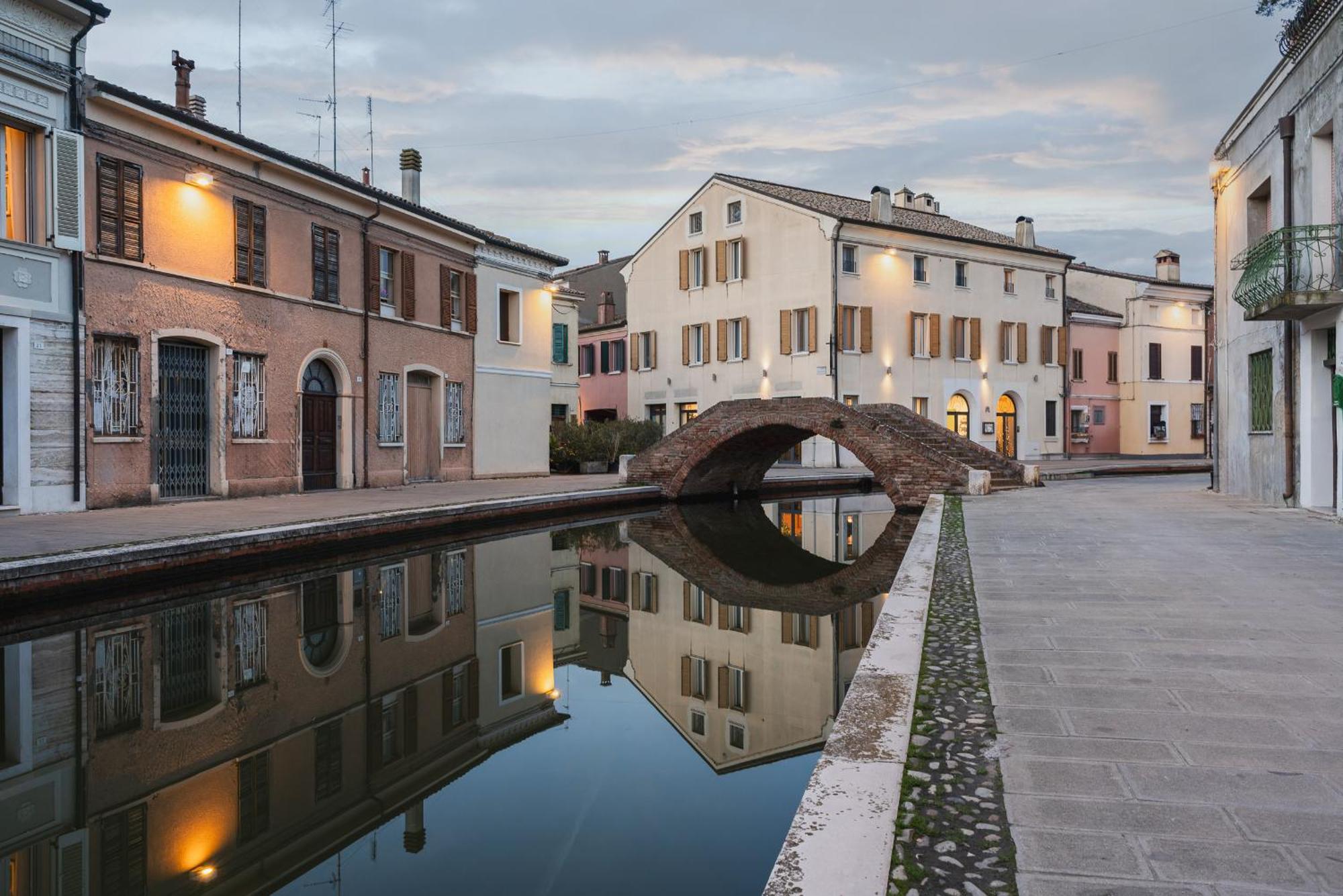 Al Ponticello Bed & Breakfast Comacchio Exterior photo